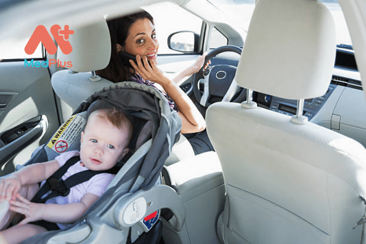Mẹo an toàn khi ngồi trên ô tô