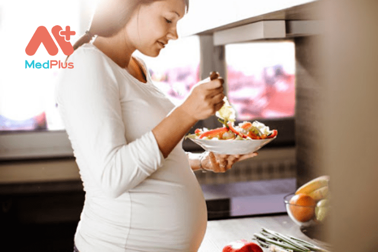 10 món ăn nhẹ cho phụ nữ đang MANG THAI