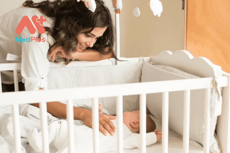 Em bé nên cần được ở gần bạn để an toàn