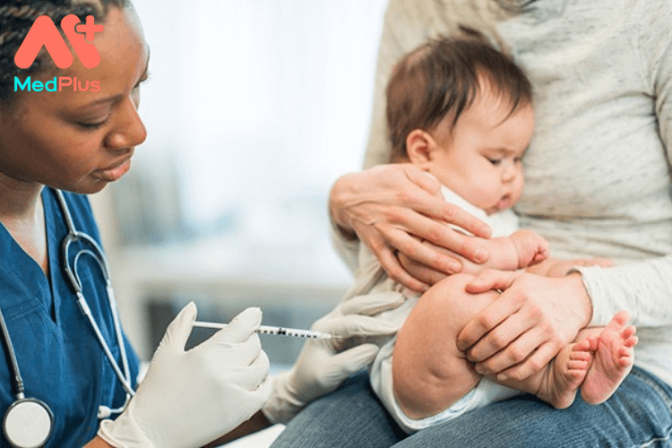 Giúp trẻ sinh non khỏe mạnh bằng vắc xin