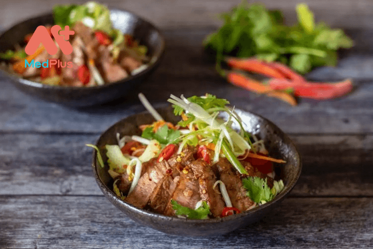 salad bo nuong kieu Thai 1 - Medplus