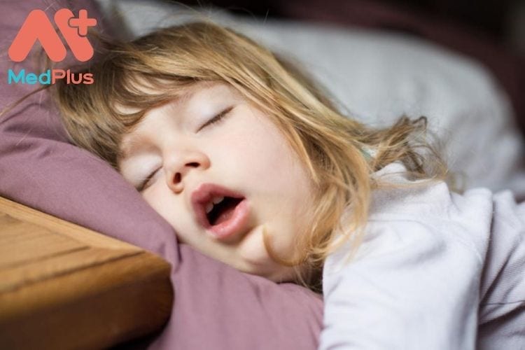 Một giấc ngủ ngon và sâu giấc vào buổi trưa sẽ đem đến rất nhiều lợi ích cho tinh thần và sức khỏe của trẻ.