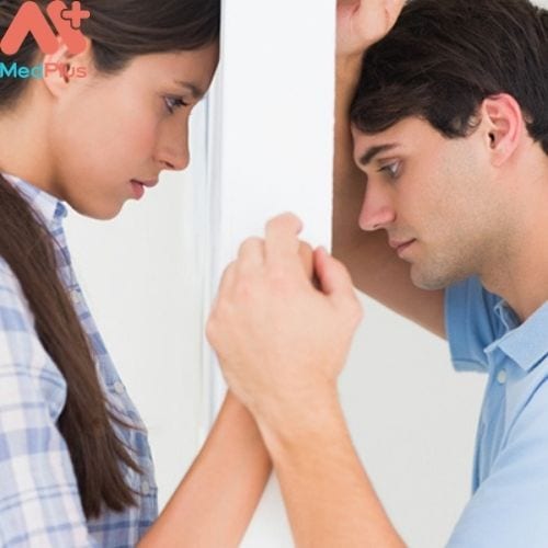 3 vấn đề về quan hệ tình dục sau sinh ở phụ nữ 132 Các vấn đề không thuận lợi xảy ra trong lúc sinh con có thể gây ám ảnh tâm lý cho người mẹ (Hình ảnh minh họa)