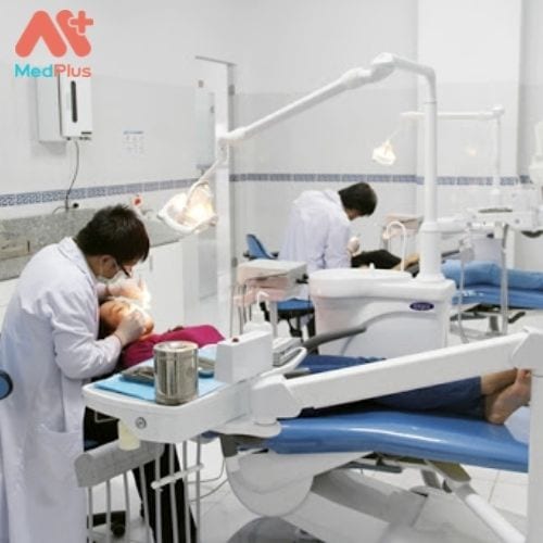 Bệnh viện đa khoa Nguyễn Đình Chiểu với đội ngũ bác sĩ giỏi và trang thiết bị hiện đại