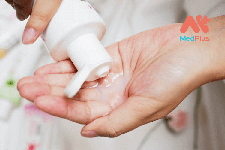 Dung dịch vệ sinh chứa axit lactic có tốt không