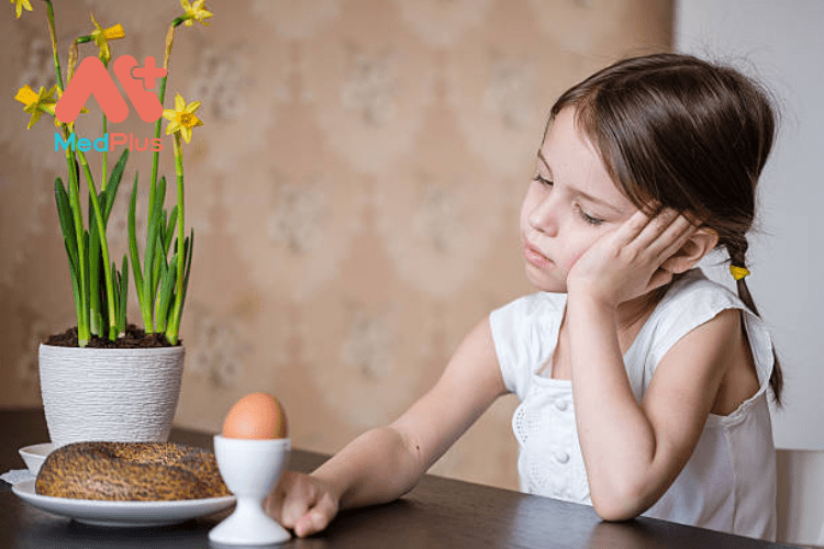 Con kén ăn thì phải làm sao?