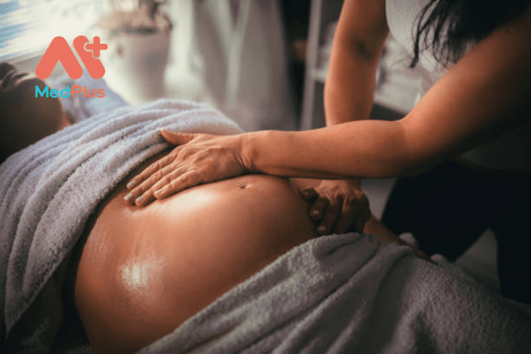 Massage khi mang thai