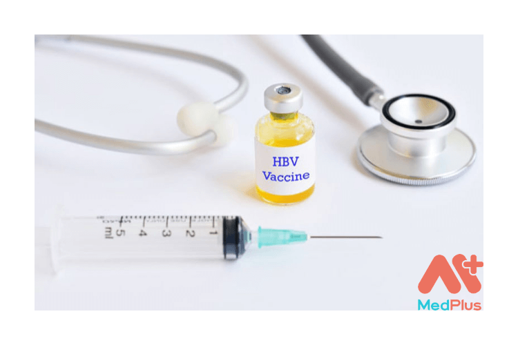 Tiêm ngừa vacxin viêm gan B để bảo vệ bản thân khỏi các tác nhân lây bệnh