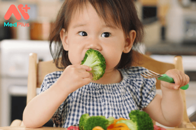 Có nên giấu rau vào thức ăn của trẻ không?