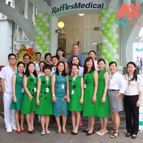 Đội ngũ bác sĩ tại hệ thống Phòng khám Raffles Medical