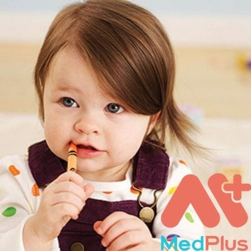 khi trẻ ăn phải thứ gì đó độc hại