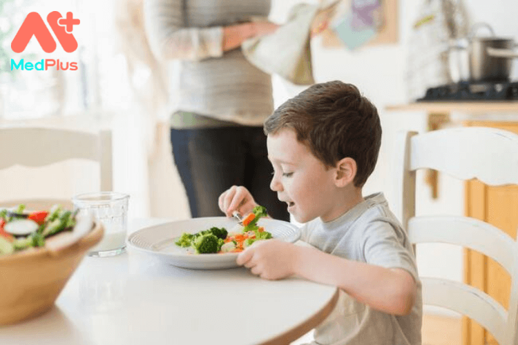 Phương pháp giúp trẻ ăn nhiều rau hơn