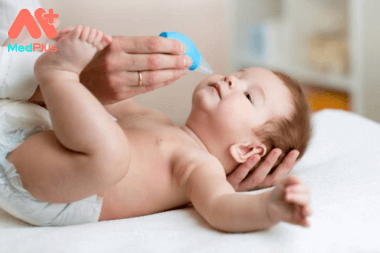 5 phương pháp rửa mũi cho trẻ sơ sinh