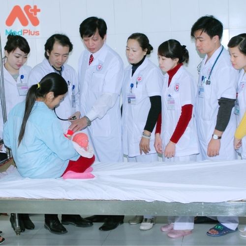 Bệnh viện Đa khoa huyện Phú Xuyên có đội ngũ bác sĩ có trình độ và tận tâm
