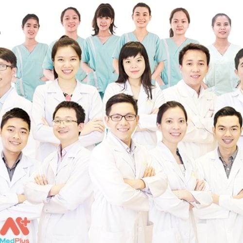 Nha khoa Kim sở hữu đội ngũ bác sĩ - y tá có tay nghề cao, chuyên môn giỏi.