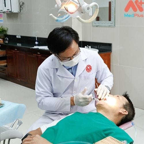Sử dụng dịch vụ tại Bệnh viện Răng hàm mặt Việt Anh Đức