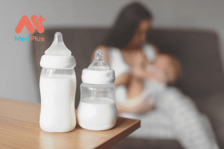 Sữa mẹ và sự thay đổi màu sắc
