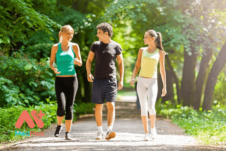 đi bộ có giúp giảm mỡ bụng?