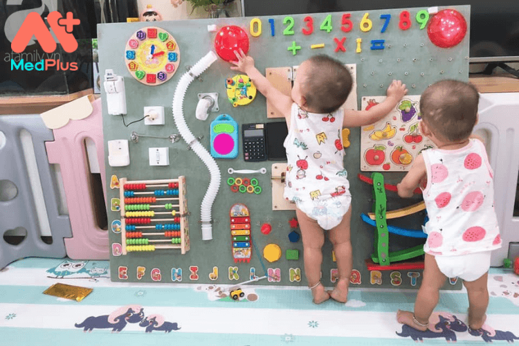 Làm đồ chơi theo phương pháp Montessori
