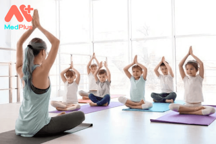 Mẹo dạy yoga cho trẻ nhỏ hiệu quả