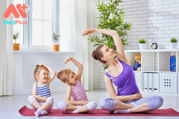Mẹo dạy yoga cho trẻ nhỏ hiệu quả