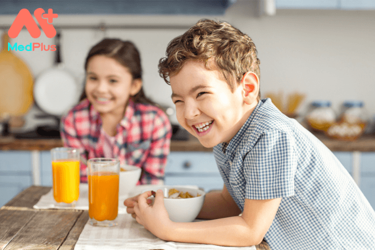 Tại sao bữa sáng quan trọng với trẻ nhỏ?