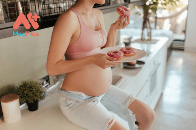 Mẹ nên cân nhắc về chế độ ăn của mình