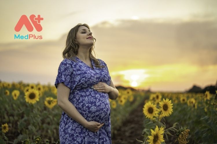 bảo hiểm thai sản giúp bảo vệ mẹ và bé khỏe mạnh suốt thai kỳ