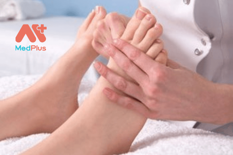 7 cách chăm sóc bàn chân dành cho người bệnh tiểu đường