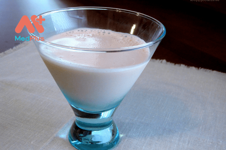 Cocktail bánh cưới mang niềm vui giúp những ngày không vui 132 Phiên bản Ý