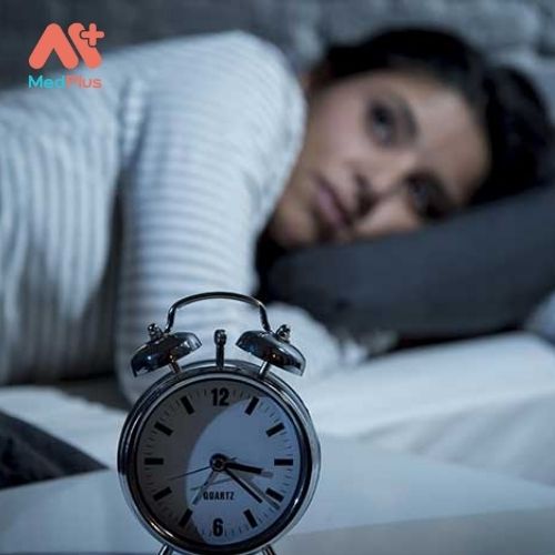Mất ngủ là một chứng rối loạn giấc ngủ, trong đó bạn khó đi vào giấc ngủ