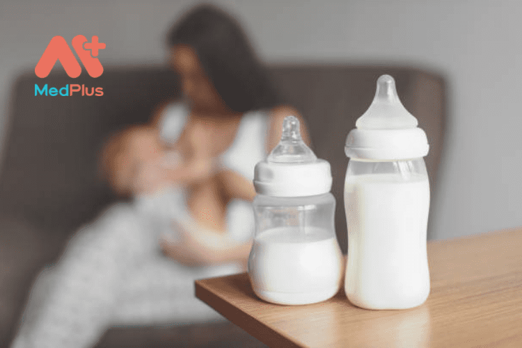 Ưu điểm và nhược điểm của nuôi con bằng sữa mẹ