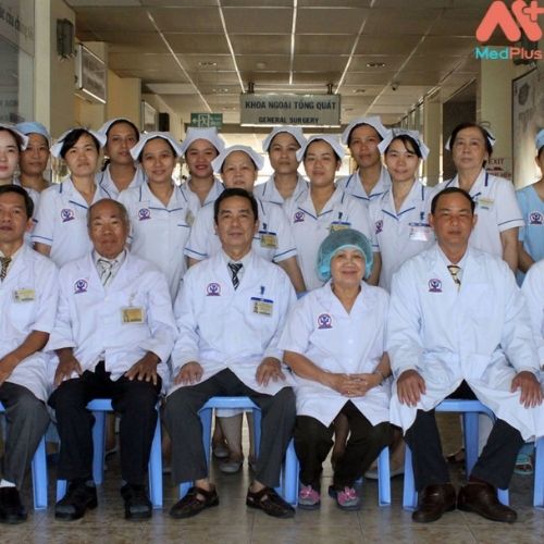 Bệnh viện Đa khoa Triều An tập hợp đội ngũ bác sĩ và nhân viên y tế giỏi và giàu y đức