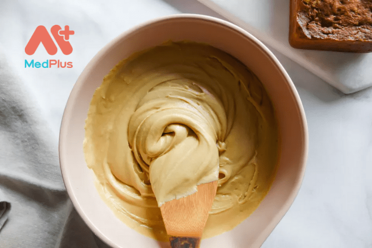 Fluffy Maple Frosting