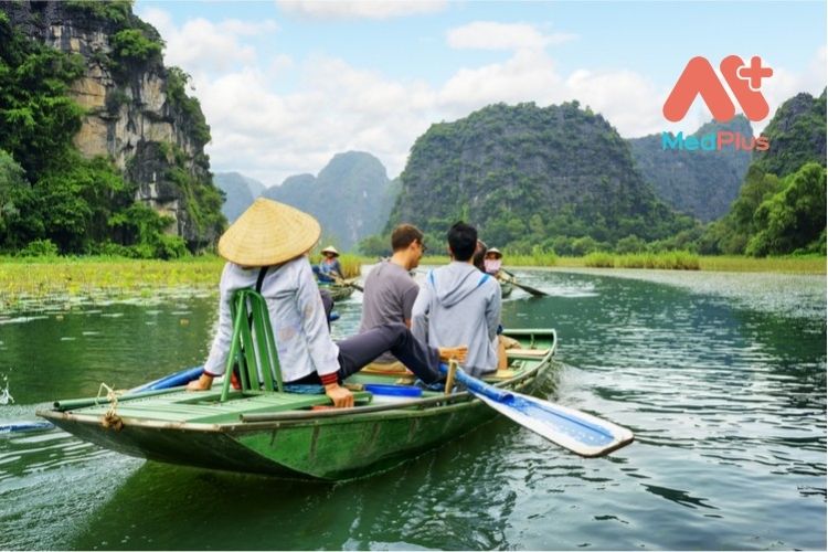 Lợi ích của du khách nước ngoài khi mua bảo hiểm du lịch ở Việt Nam