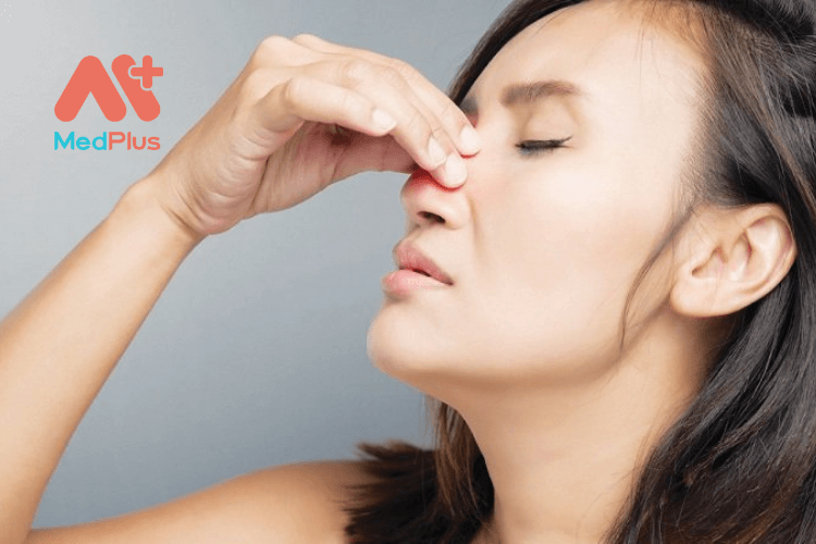 Bạn biết gì về thủng vách ngăn mũi?