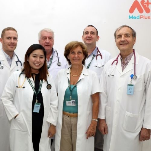 Phòng khám Family Medical Practice có đội ngũ bác sĩ giỏi, giàu kinh nghiệm và tận tâm