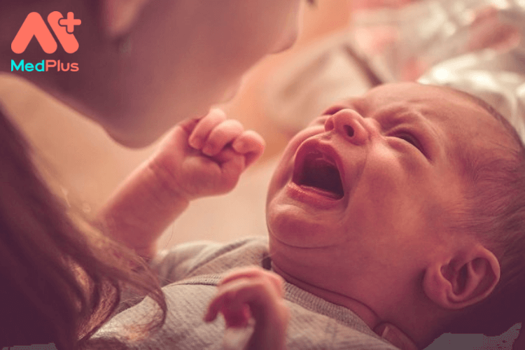 Hội chứng rung lắc ở trẻ sơ sinh là gì?