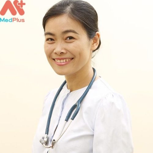 BS. Trần Thị Huyên Thảo chịu trách nhiệm tư vấn và điều trị các vấn đề về sức khỏe cho trẻ em tại phòng khám