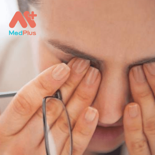 Ngứa mắt có thể gây khó chịu và có nhiều nguyên nhân tiềm ẩn.