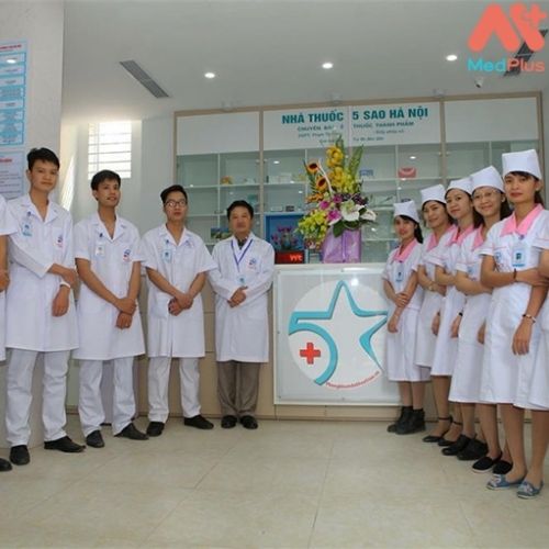 Phòng khám Đa khoa 5 sao Hà Nội có đội ngũ bác sĩ và nhân viên có trình độ, tận tâm