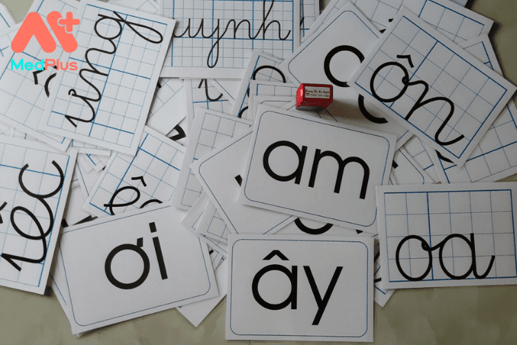 Hướng dẫn dạy bé đánh vần ghép chữ hiệu quả
