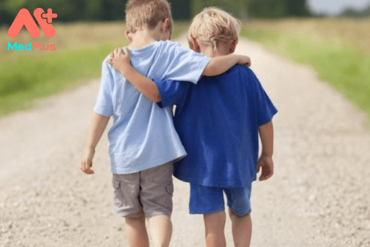 5 cách dạy con tử tế và nhân hậu