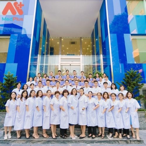 Bệnh viện Đa khoa Hà Nội có đội ngũ bác sĩ và nhân viên y tế giàu kinh nghiệm và tận tâm