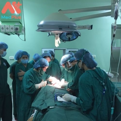 Bệnh viện ngoại khoa Nguyễn Văn Thái có đội ngũ bác sĩ giỏi và tận tâm