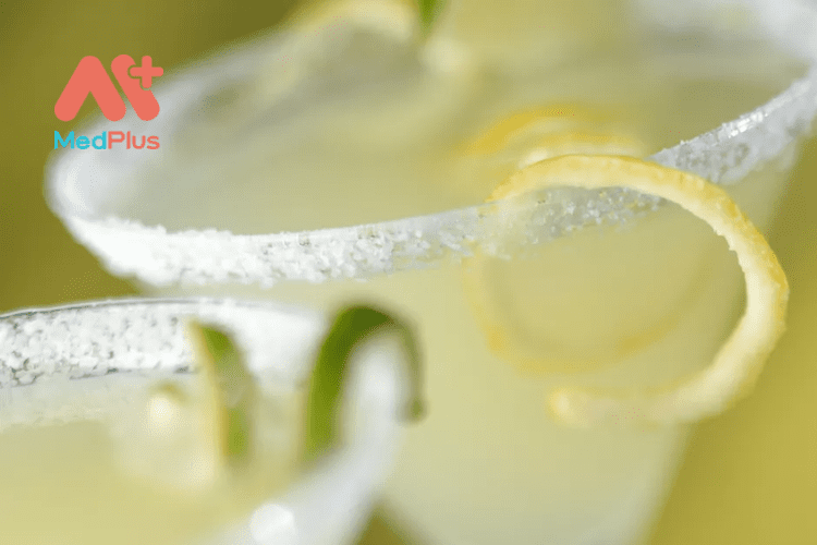 In and out Lemontini