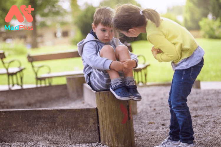 Tìm hiểu về 3 nhóm trẻ nhút nhát 130 Tìm hiểu về 3 nhóm trẻ nhút nhát