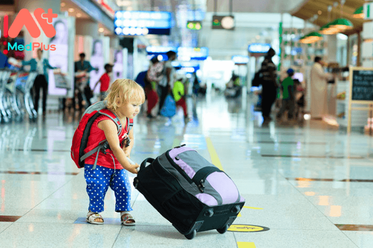 11 vật dụng cần thiết khi đưa bé đi du lịch