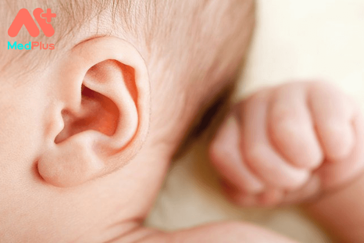 Bệnh viêm tai giữa ở trẻ phải làm sao?