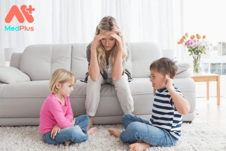 9 câu nói phải tránh khi trò chuyện với con cái